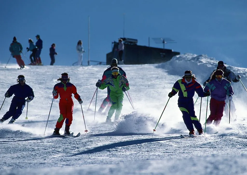 Resort House Niseko First 0*,  Japon